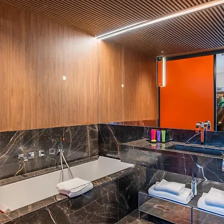 The First Dolce - Preferred & Hotel Rom