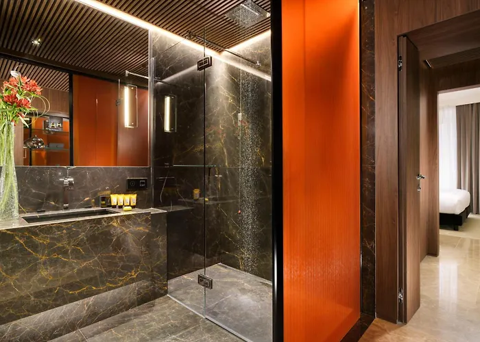 The First Dolce - Preferred & Hotel