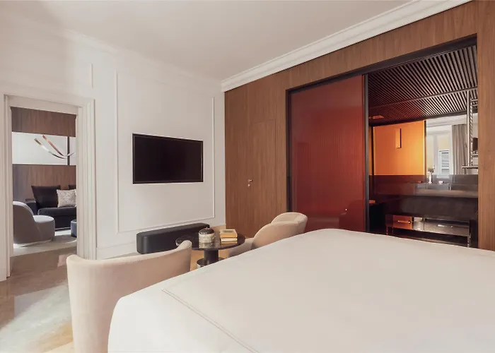 The First Dolce - Preferred & Hotel Rom