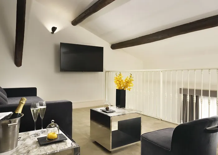 The First Dolce - Preferred & Hotel