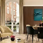 The First Dolce - Preferred & Hotell 5*