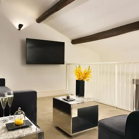 The First Dolce - Preferred & מלון רומא