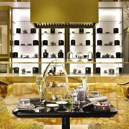 Hotel The First Dolce - Preferred & Roma