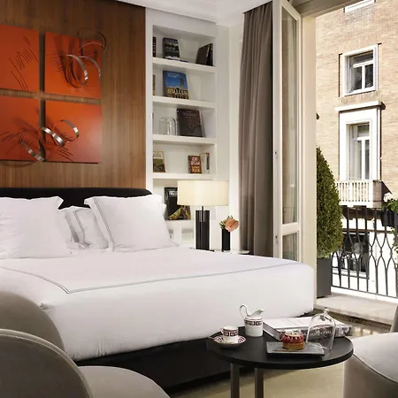The First Dolce - Preferred & Hotel Roma