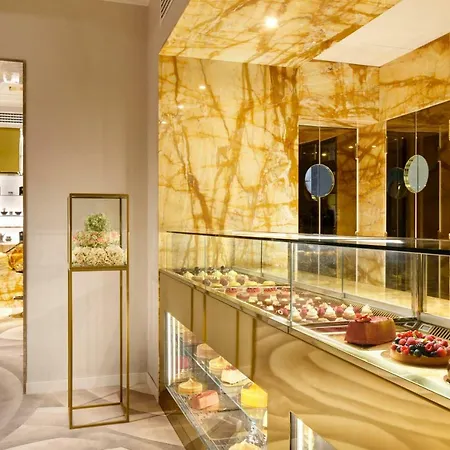 Hotel The First Dolce - Preferred & Roma