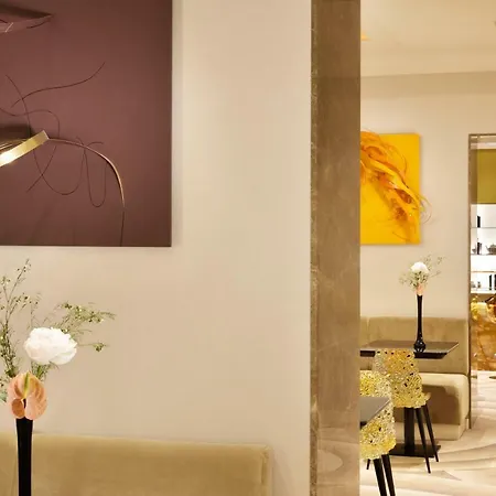 The First Dolce - Preferred & Hotell Rom